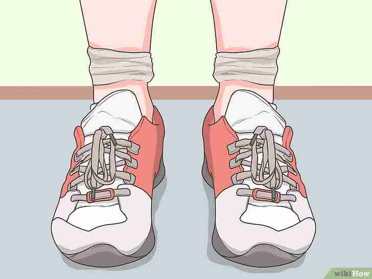 以Strengthen Your Ankles Step 12为标题的图片