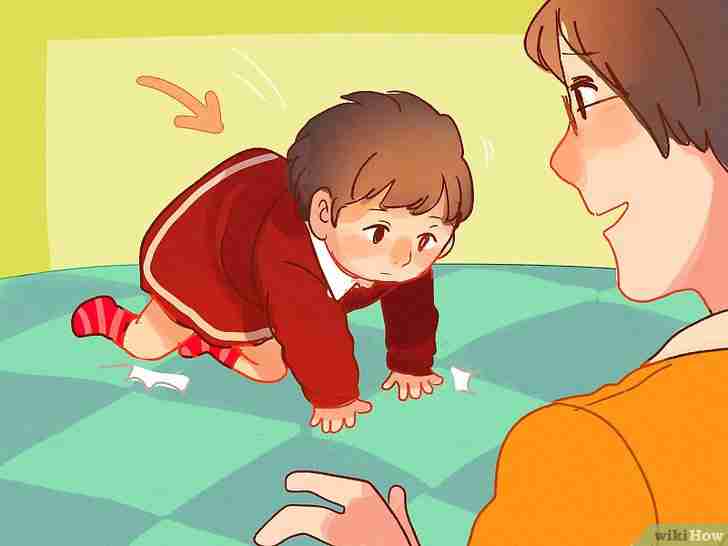 Imagem intitulada Teach Your Baby to Walk Step 16