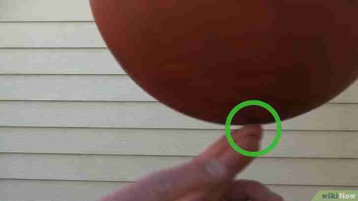 Image intitulée Spin a Basketball on Your Finger Step 13