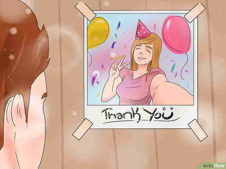 Image intitulée Respond when Someone Wishes You Happy Birthday Step 2