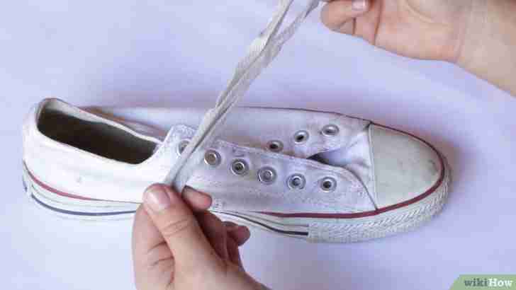 Image intitulée Wash Shoes Step 1