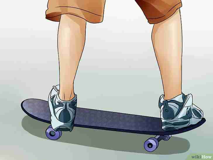 Gambar berjudul Do a Boneless on a Skateboard Step 1