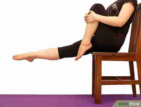 Imagen titulada Tone Legs While Sitting Step 4
